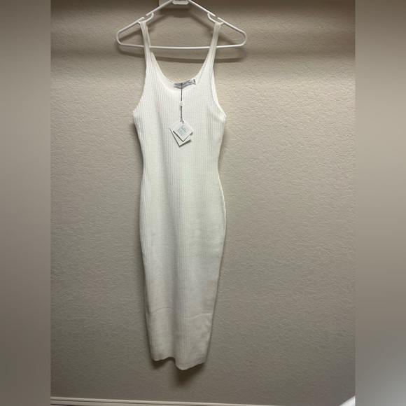 By Egreis Bodycon Dress - Picture 4 of 5